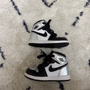 Air Jordan 1 Retro High 6C